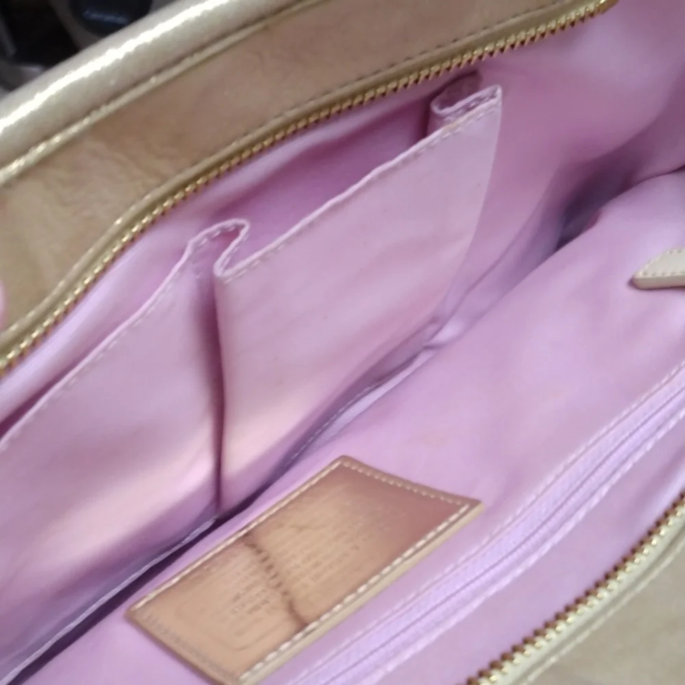 Coach Handbag - Picture 3 of 4